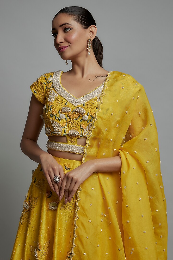Yellow Raw Silk Embroidered Bridal Lehenga Set by Yashodhara at Pernia's Pop Up Shop