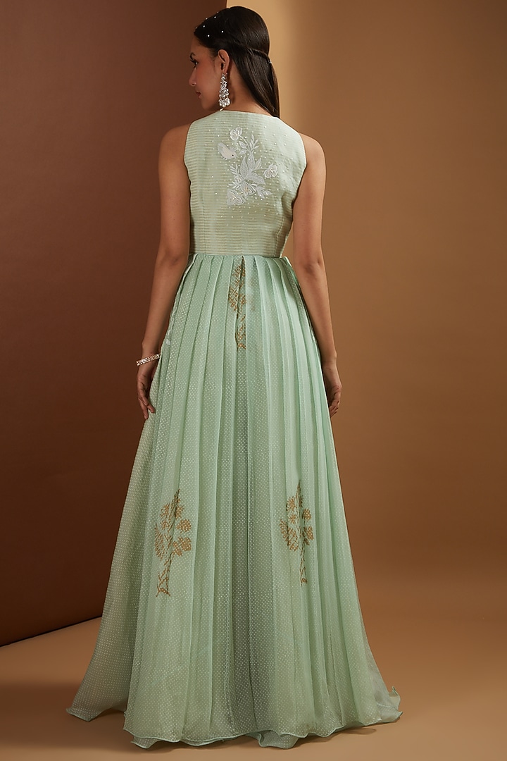 Aqua Embroidered Kurta Set by Yashodhara at Pernia's Pop Up Shop
