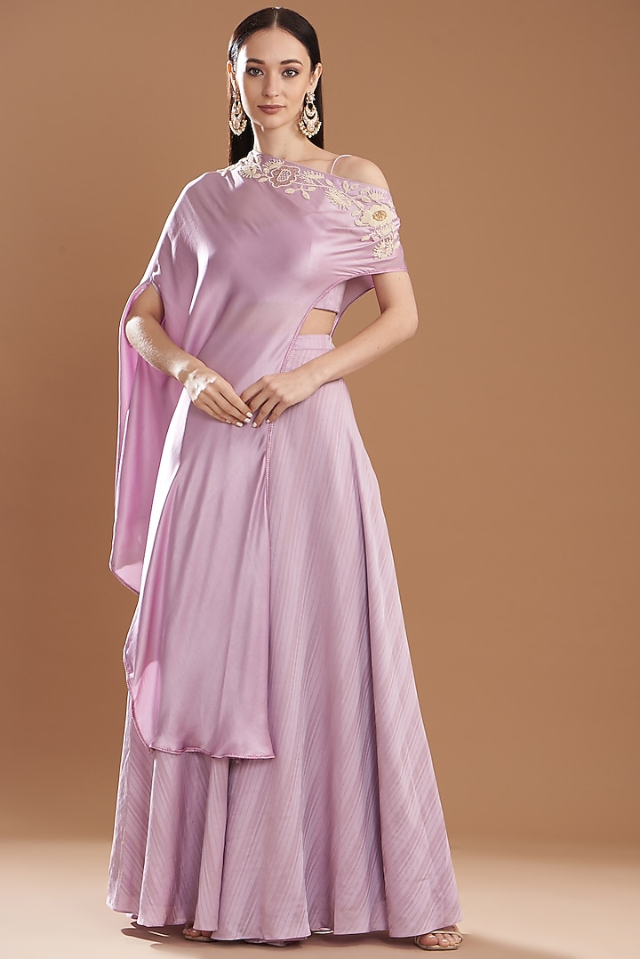 Lilac Silk Satin Embroidered Off-Shoulder Cape Set by Yashodhara at Pernia's Pop Up Shop