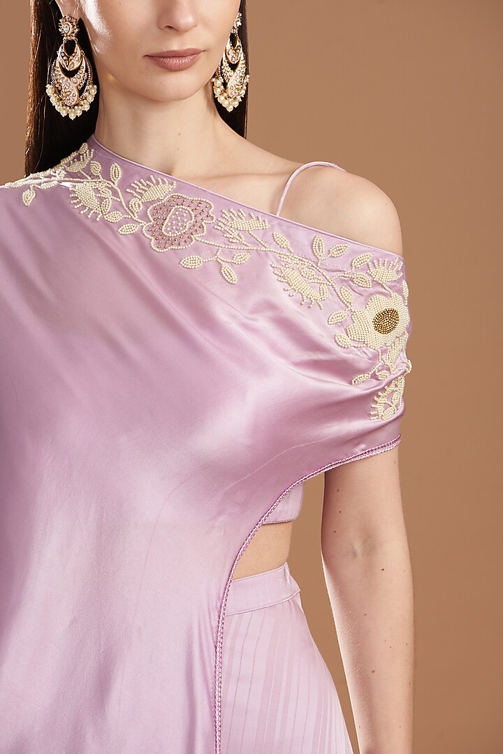 Lilac Silk Satin Embroidered Off-Shoulder Cape Set by Yashodhara at Pernia's Pop Up Shop