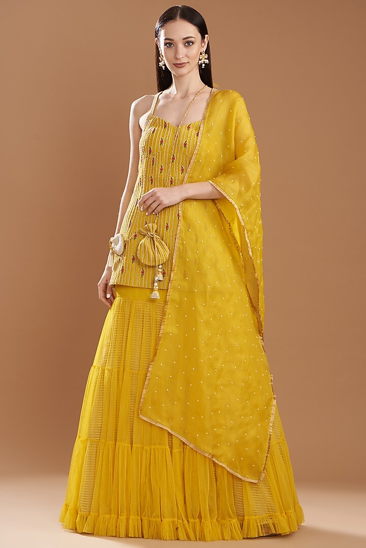 Yellow Organza & Silk Embroidered Kurta Set by Yashodhara at Pernia's Pop Up Shop