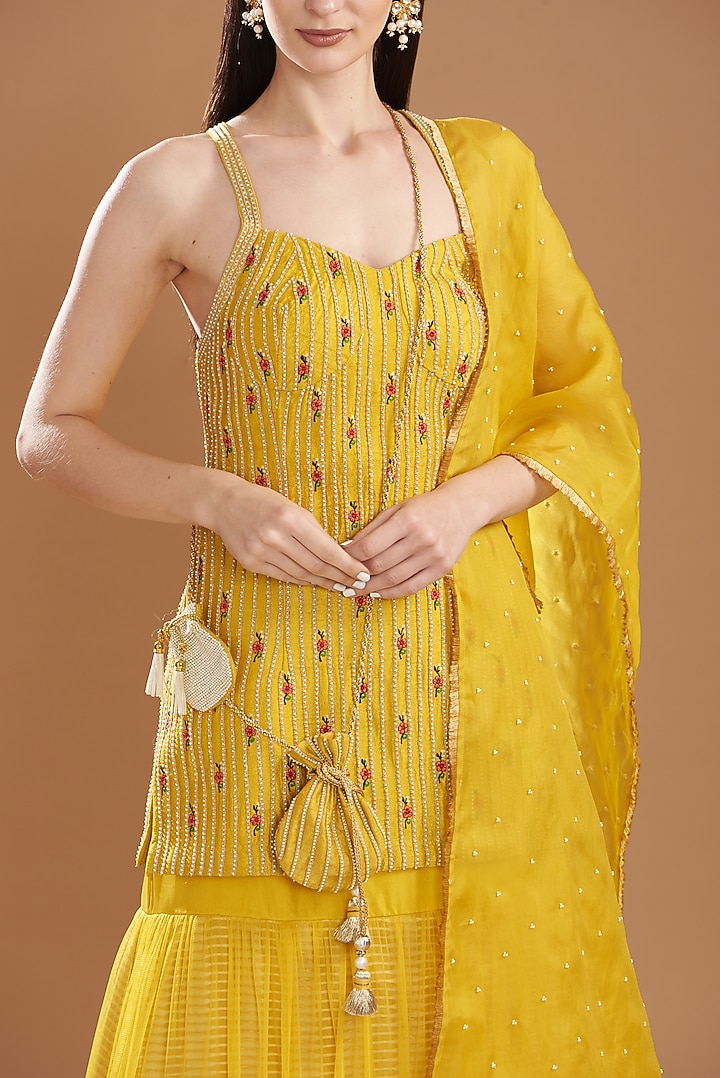 Yellow Organza & Silk Embroidered Kurta Set by Yashodhara at Pernia's Pop Up Shop