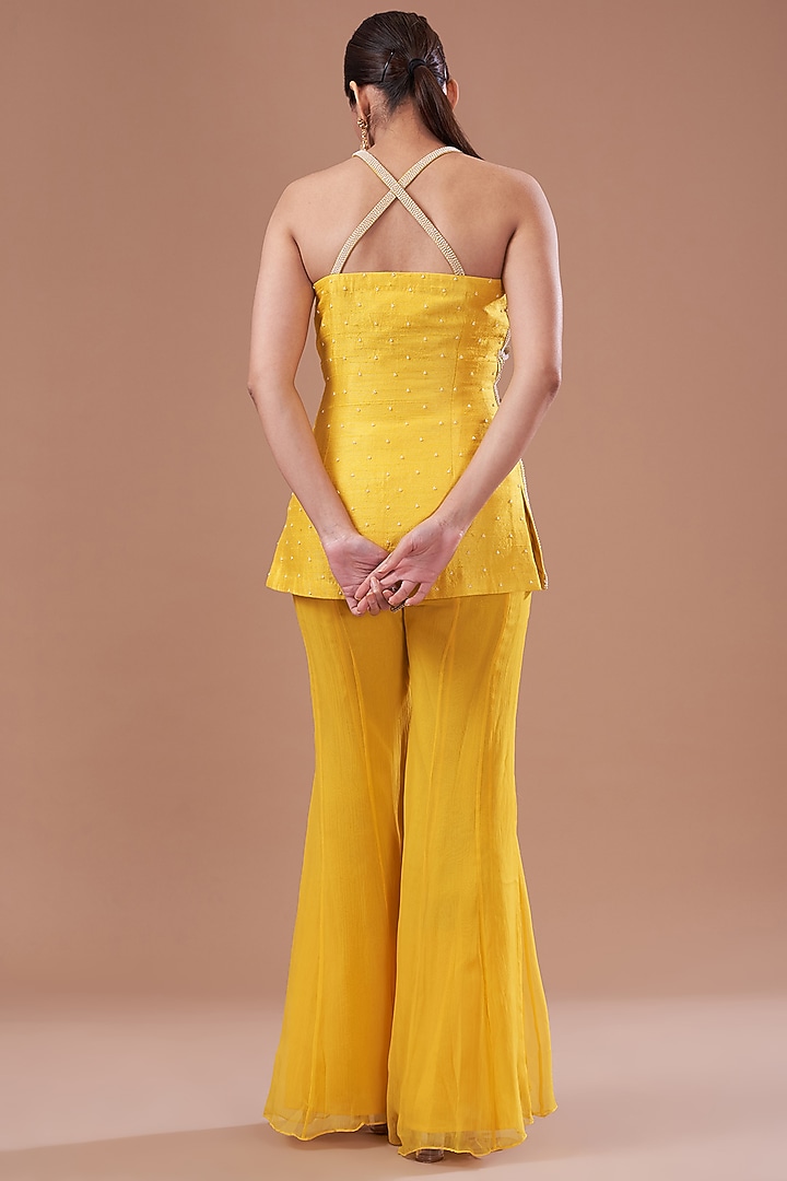 Yellow Raw Silk Embroidered Strappy Kurta Set by Yashodhara at Pernia's Pop Up Shop