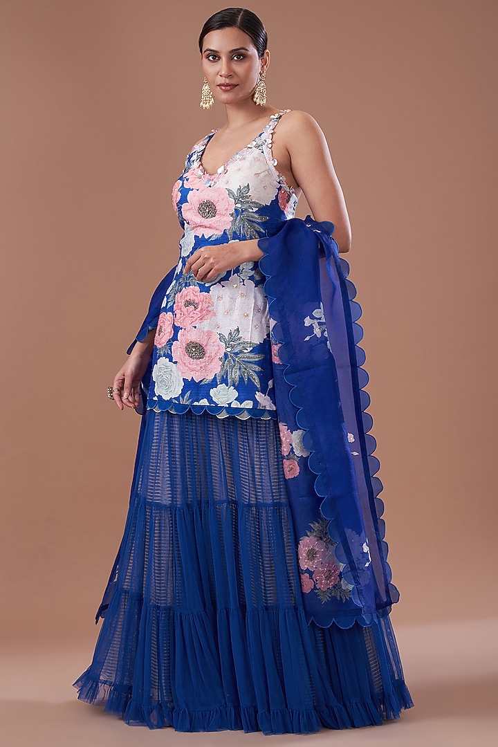 Blue Raw Silk Printed Strappy Kurta Set by Yashodhara at Pernia's Pop Up Shop