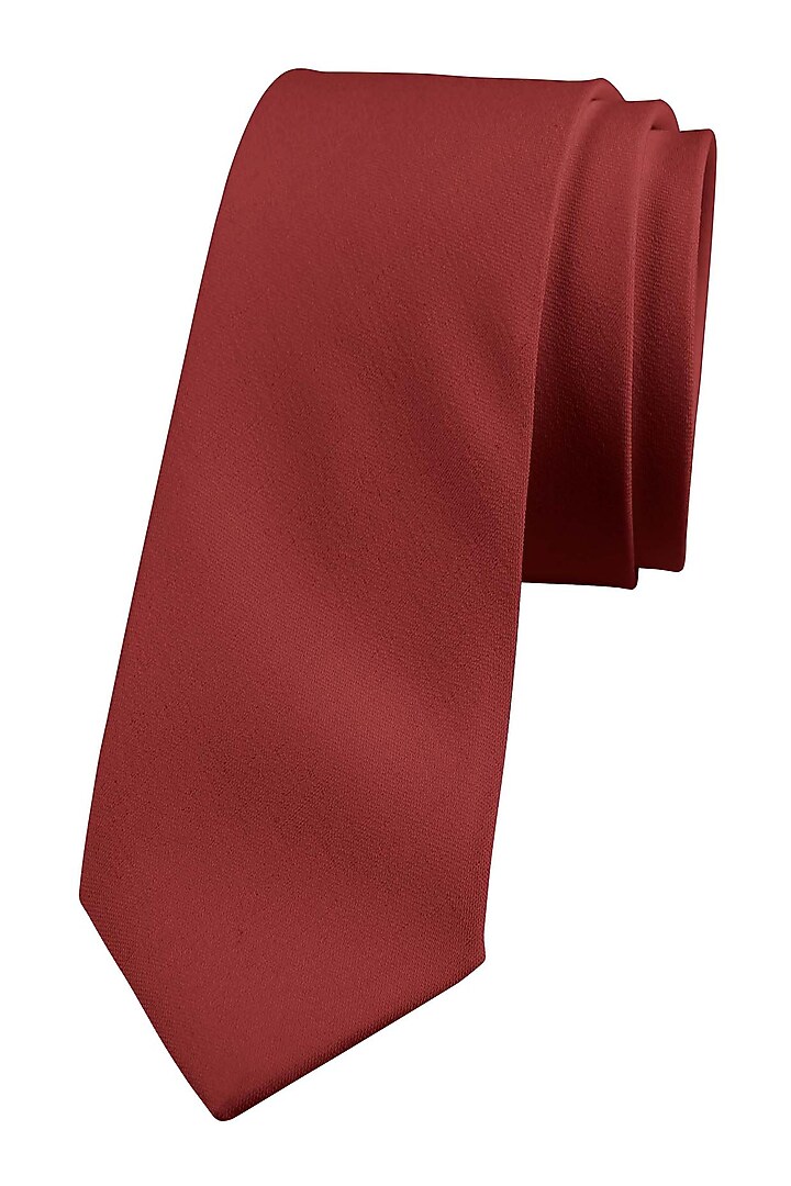 Red Cotton Slim Tie by Yashodhara Men at Pernia's Pop Up Shop