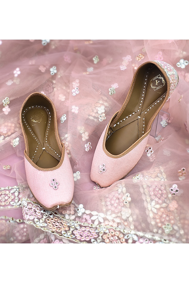 Pastel Peach Satin Floral Embroidered Juttis by YASSIO at Pernia's Pop Up Shop