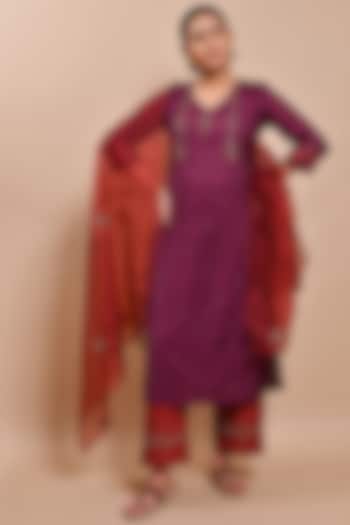 Purple Handloom A-Line Kurta Set by YATI at Pernia's Pop Up Shop