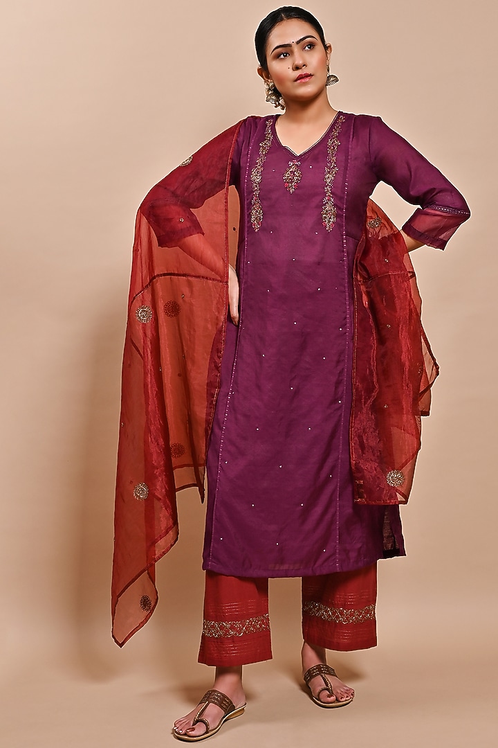 Purple Handloom A-Line Kurta Set by YATI at Pernia's Pop Up Shop