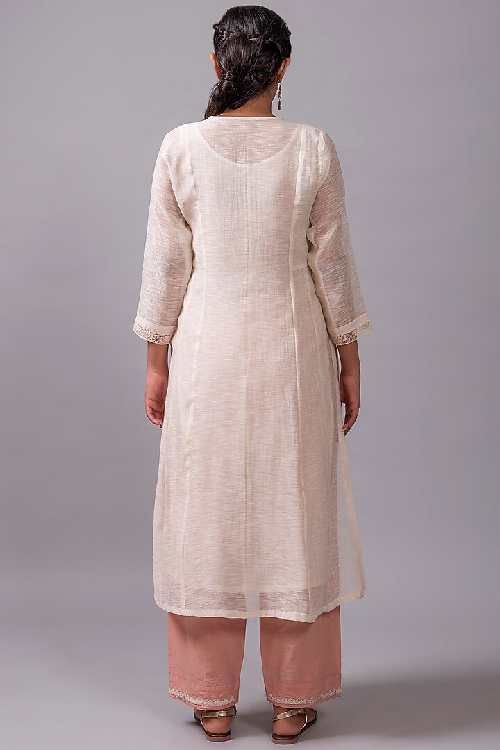Off-White Embroidered Kurta Set by YATI at Pernia's Pop Up Shop