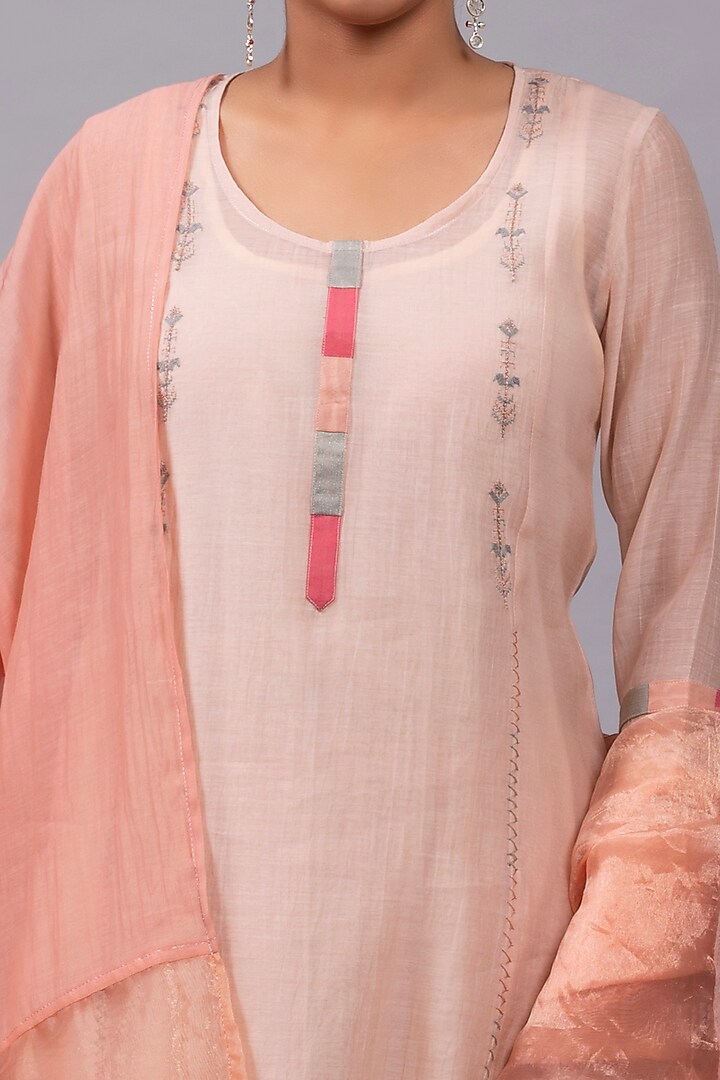 Peach Embroidered A-Line Kurta Set by YATI at Pernia's Pop Up Shop