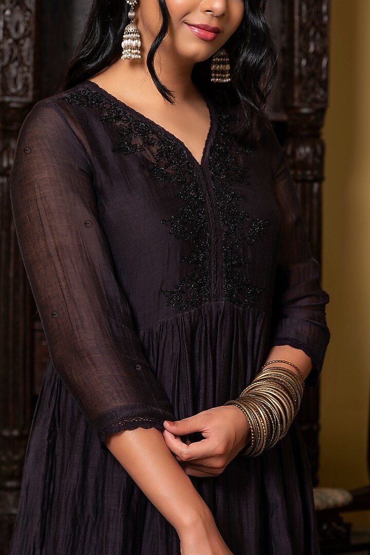 Black Chanderi Embroidered Kurta Set by YATI at Pernia's Pop Up Shop