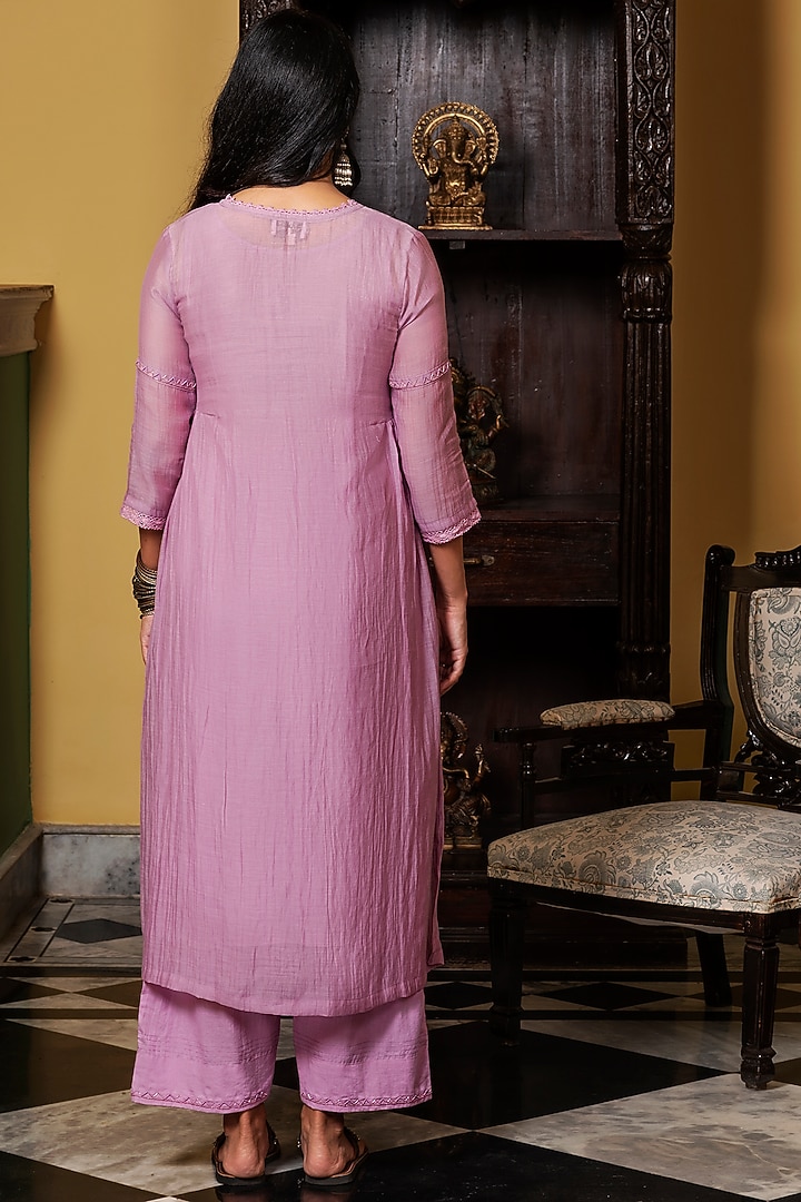 Lavender Silk Embroidered Kurta Set by YATI at Pernia's Pop Up Shop