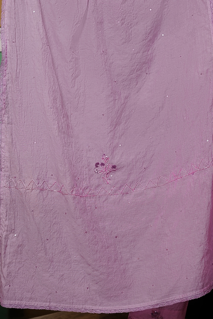 Lavender Silk Embroidered Kurta Set by YATI at Pernia's Pop Up Shop