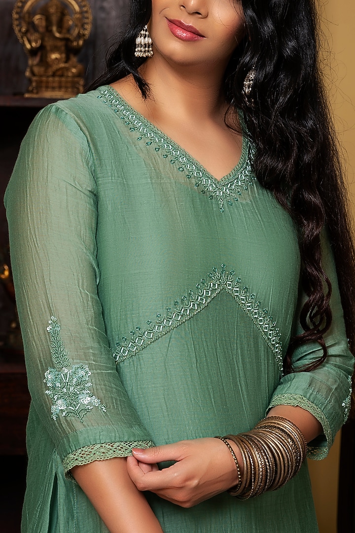 Emerald Green Silk Embroidered Kurta Set by YATI at Pernia's Pop Up Shop