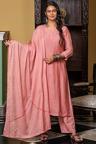 Coral Embroidered Kurta Set by YATI