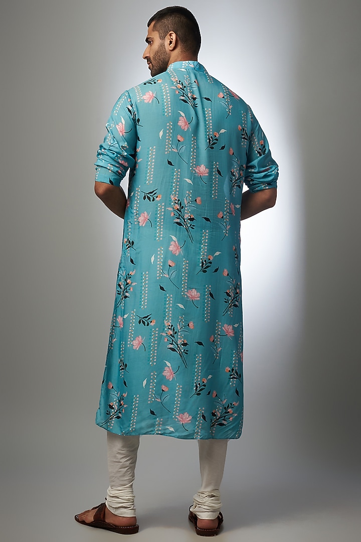 Ice Blue Digital Printed Kurta by Yashodhara Men at Pernia's Pop Up Shop