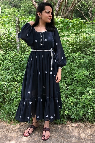 Black Jamdani Cotton Dress by Yesha Sant