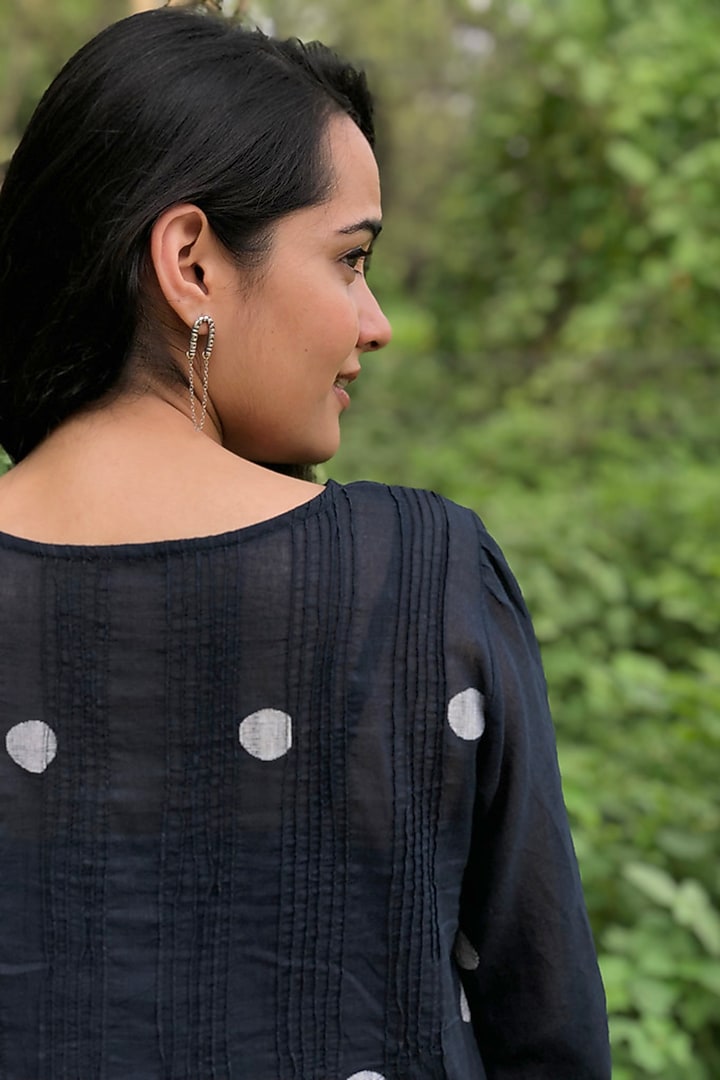 Black Jamdani Cotton Top With Motifs by Yesha Sant at Pernia's Pop Up Shop