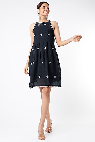 Black Printed Handwoven Pintuck Tunic by Yesha Sant