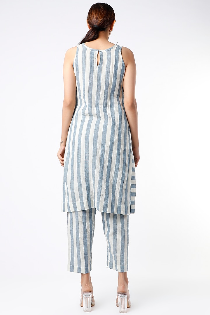 Sky Blue Striped Kurta Set by Yesha Sant at Pernia's Pop Up Shop