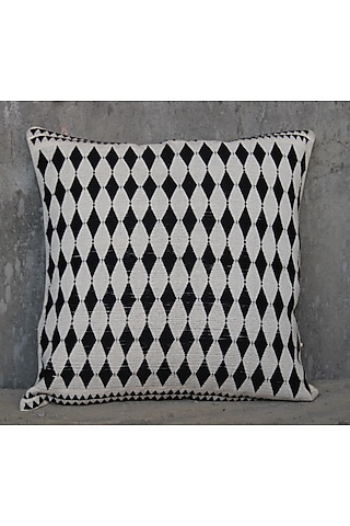 Black & White Cotton Handwoven Cushion Covers (Set of 2) by Yetoli yeps