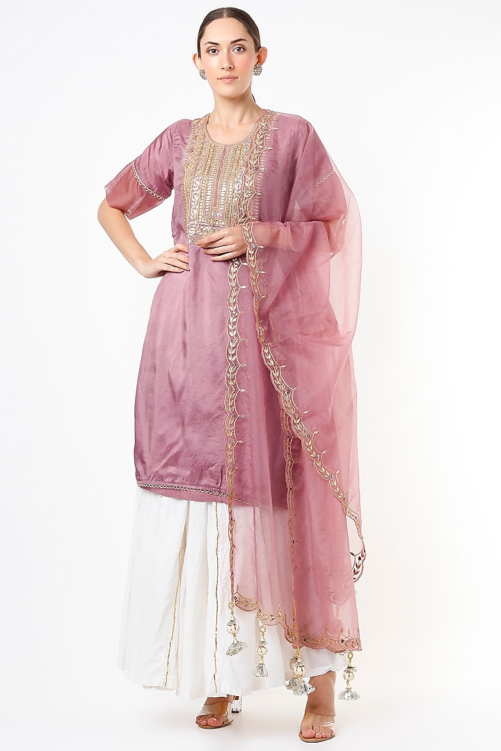 Mauve Embroidered Kurta Set by Yuvrani Jaipur