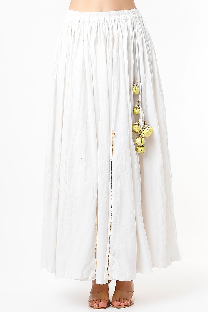 Mauve Embroidered Kurta Set by Yuvrani Jaipur at Pernia's Pop Up Shop