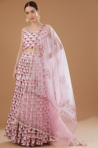 Ivory & Pink Muslin Printed Lehenga Set by Yuvrani Jaipur