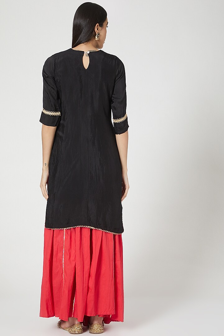 Black Kurta Set With Hand Embroidered Dupatta by Yuvrani Jaipur at Pernia's Pop Up Shop