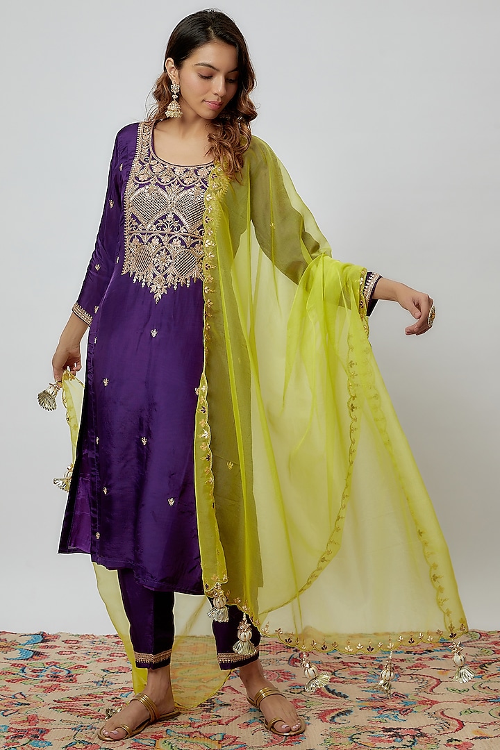 Purple Pure Spun Silk Embroidered Kurta Set by Yuvrani Jaipur