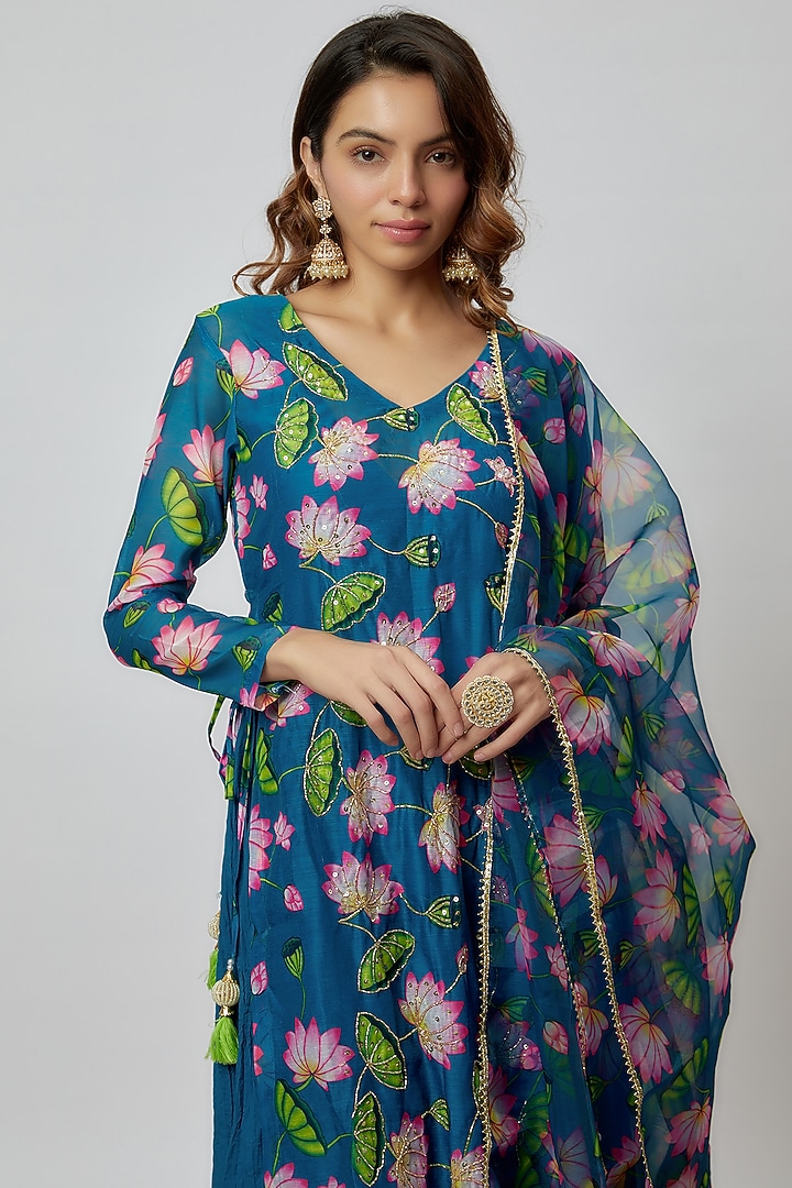 Green Chanderi Printed Kurta Set by Yuvrani Jaipur at Pernia's Pop Up Shop
