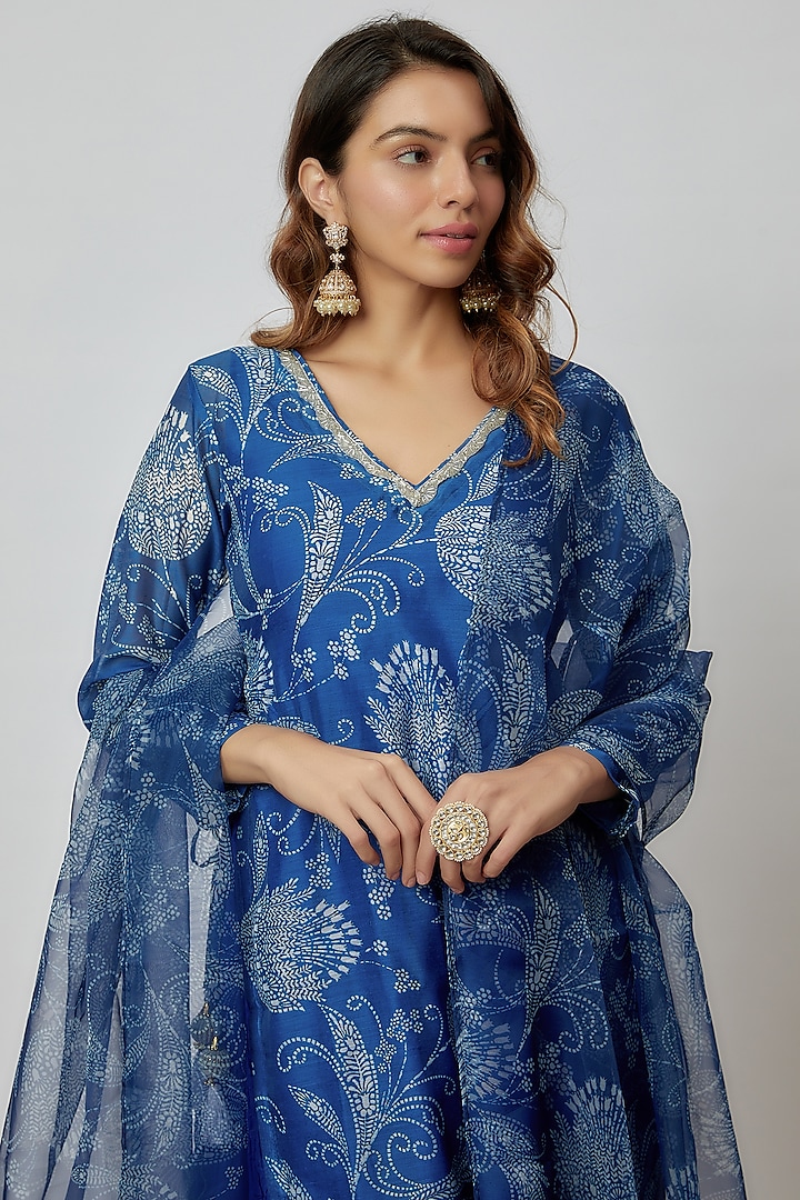 Blue Chanderi Printed Kurta Set by Yuvrani Jaipur at Pernia's Pop Up Shop