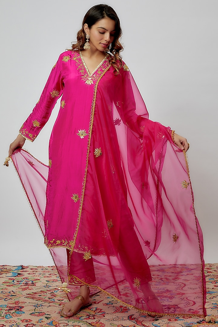 Hot Pink Pure Spun Silk Embroidered Kurta Set by Yuvrani Jaipur