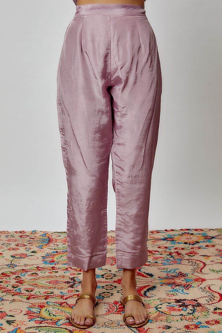 Mauve Pure Spun Silk Embroidered Kurta Set by Yuvrani Jaipur at Pernia's Pop Up Shop