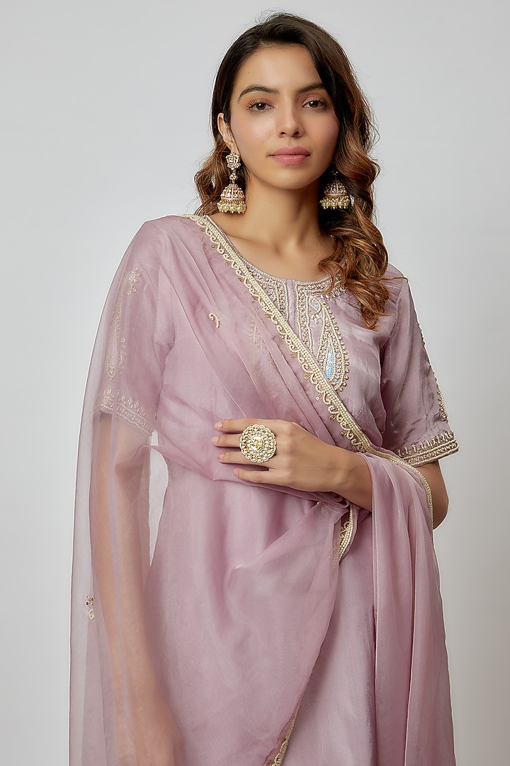 Mauve Pure Spun Silk Embroidered Kurta Set by Yuvrani Jaipur at Pernia's Pop Up Shop
