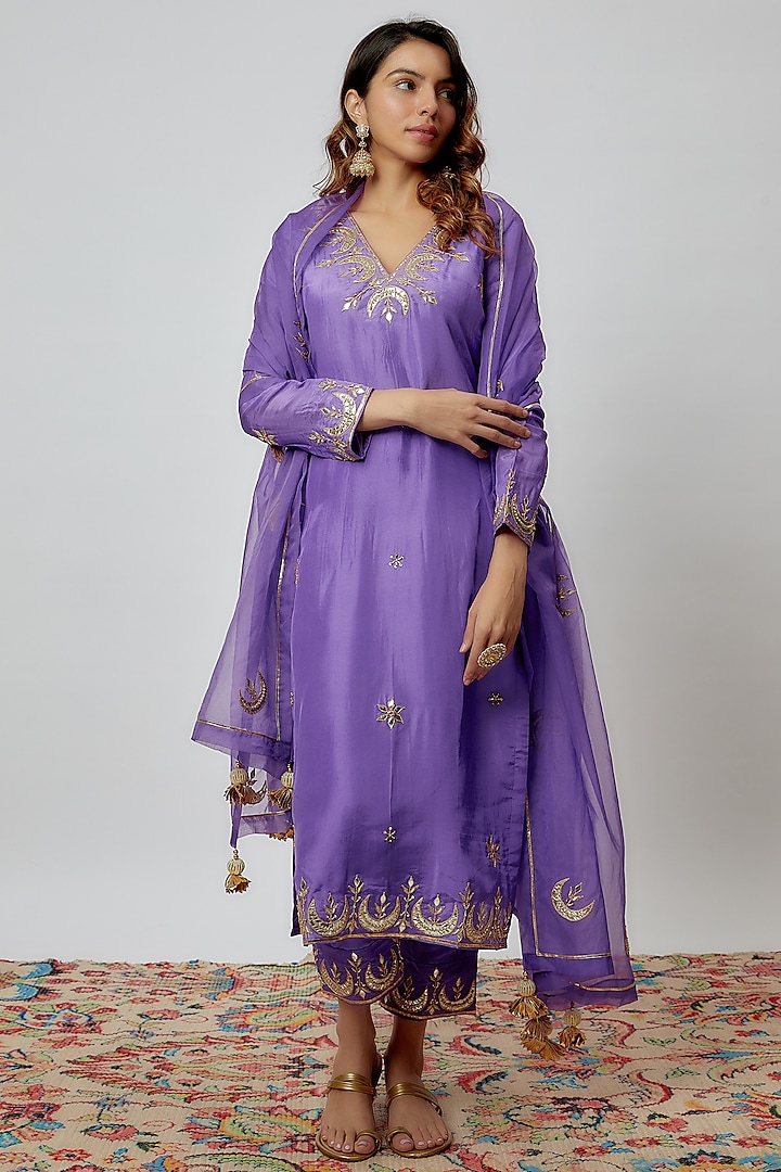 Violet Pure Spun Silk Embroidered Kurta Set by Yuvrani Jaipur