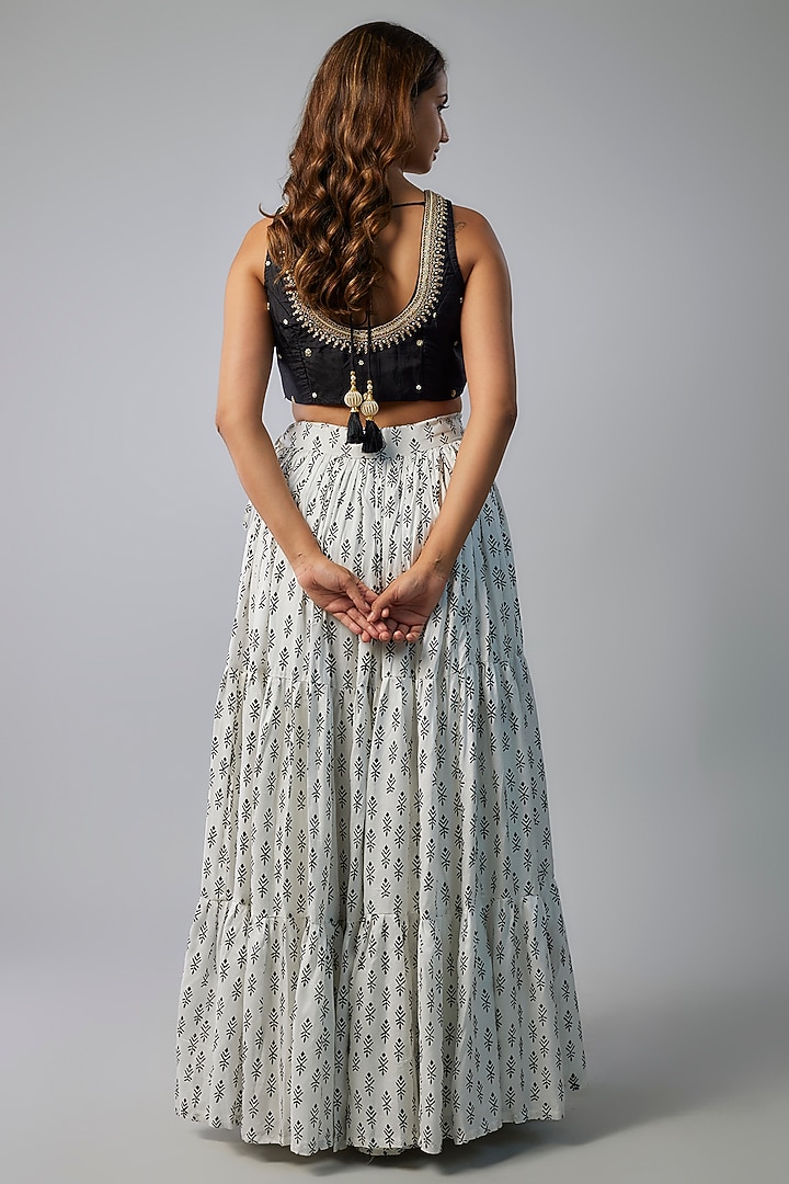 White Muslin Hand Block Printed Lehenga Set by Yuvrani Jaipur at Pernia's Pop Up Shop
