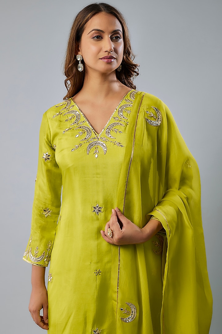 Neon Green Pure Spun Silk Dabka Hand Embroidered Kurta Set by Yuvrani Jaipur at Pernia's Pop Up Shop
