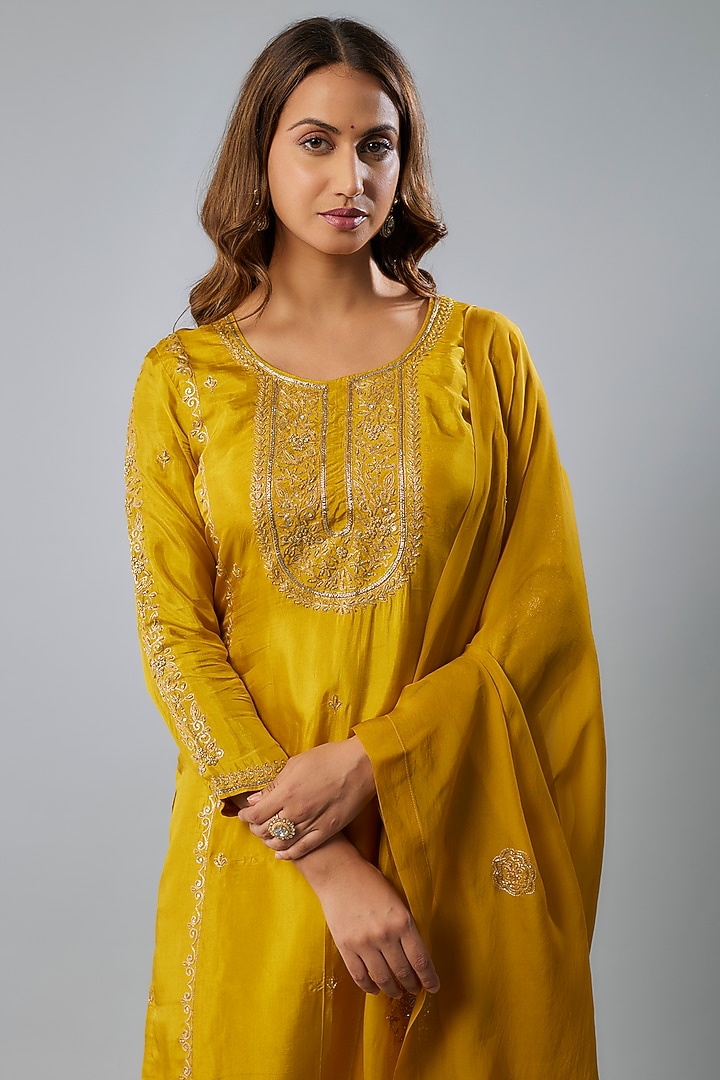 Golden Pure Spun Silk Hand Embroidered Kurta Set by Yuvrani Jaipur at Pernia's Pop Up Shop