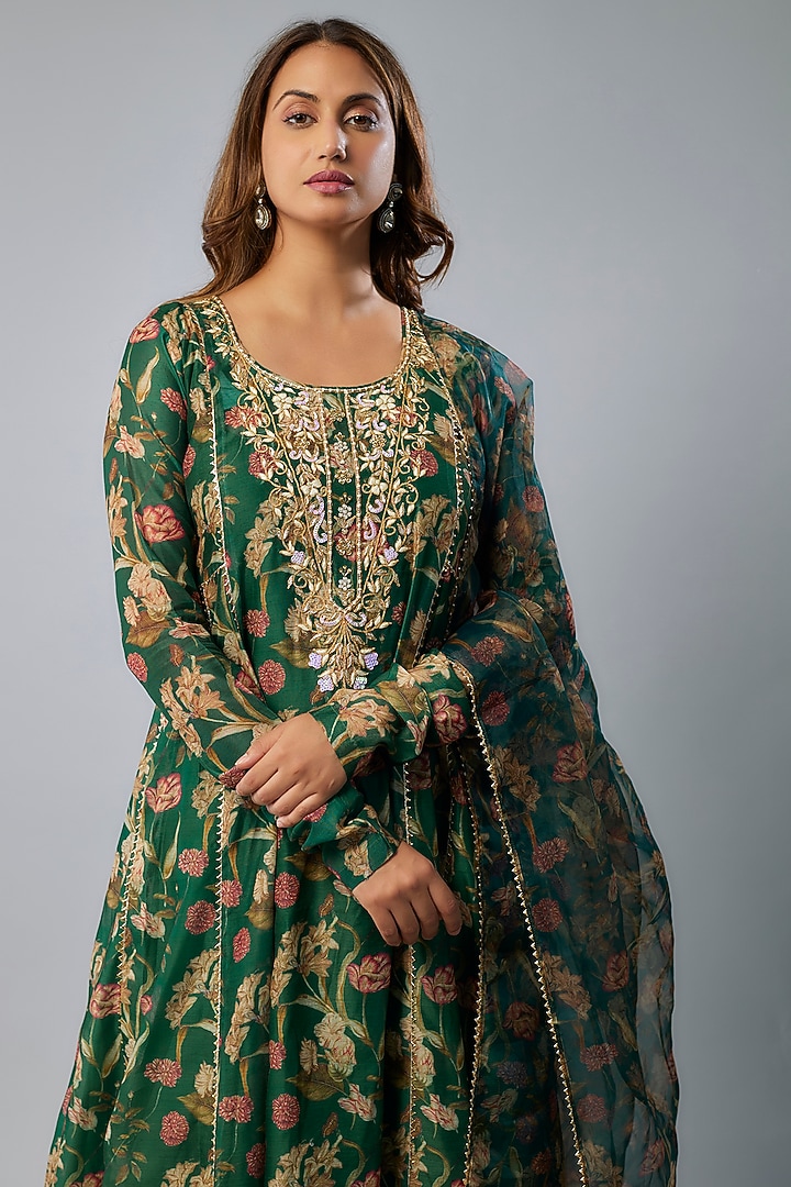 Bottle Green Chanderi Hand Embroidered Kurta Set by Yuvrani Jaipur at Pernia's Pop Up Shop