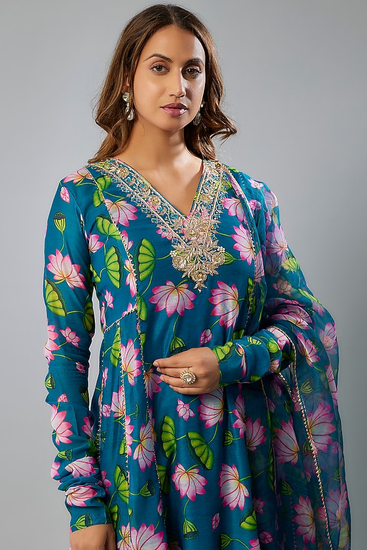 Teal Blue Chanderi Hand Embroidered Kurta Set by Yuvrani Jaipur at Pernia's Pop Up Shop