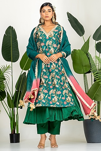 Bottle Green Chanderi Digital Floral Printed Kurta Set by Yuvrani Jaipur at Pernia's Pop Up Shop