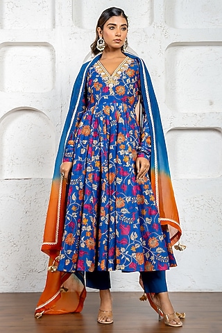 Blue Chanderi Floral Printed & Gota Work Kalamkari Anarkali Set by Yuvrani Jaipur