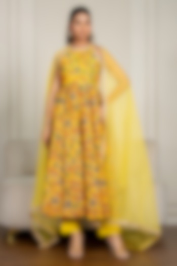Yellow Chanderi Floral Printed & Lace Embroidered Anarkali Set by Yuvrani Jaipur at Pernia's Pop Up Shop