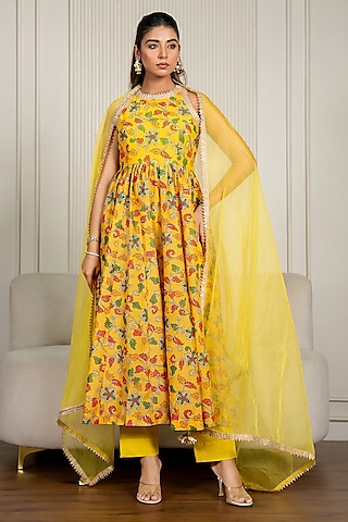 Yellow Chanderi Floral Printed & Lace Embroidered Anarkali Set by Yuvrani Jaipur