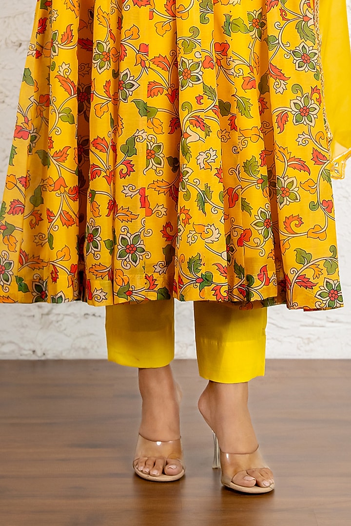 Yellow Chanderi Floral Printed & Gota Work Party Wear Anarkali Set by Yuvrani Jaipur at Pernia's Pop Up Shop