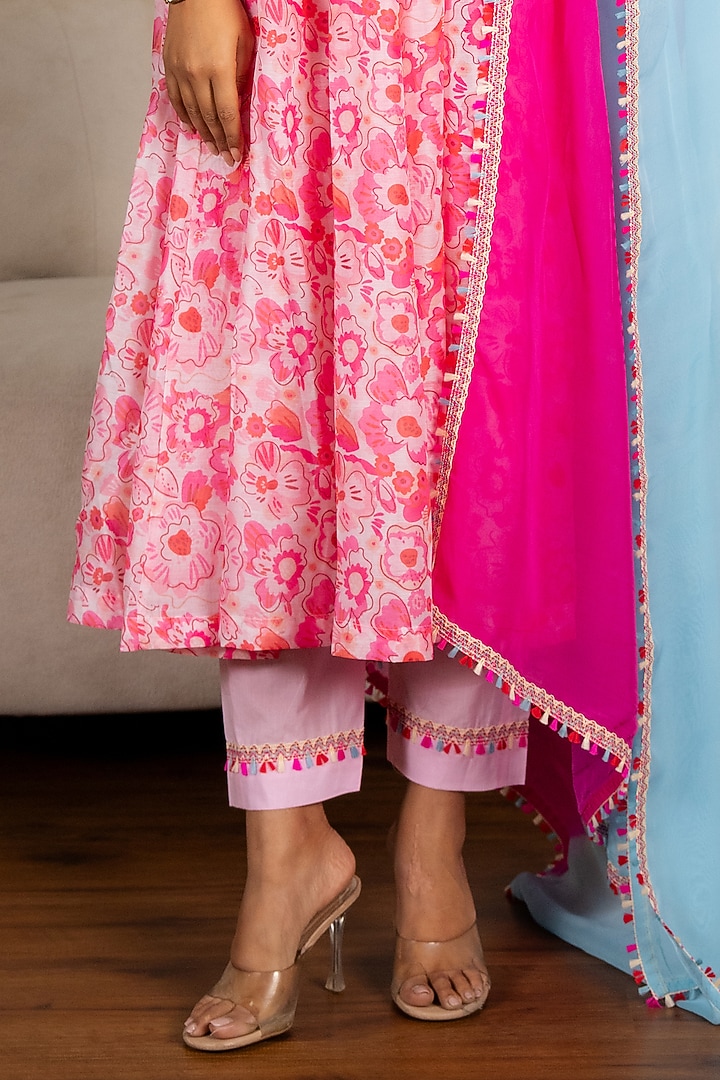 Neon Pink Chanderi Floral Printed & Lace Embroidered Anarkali Set by Yuvrani Jaipur at Pernia's Pop Up Shop