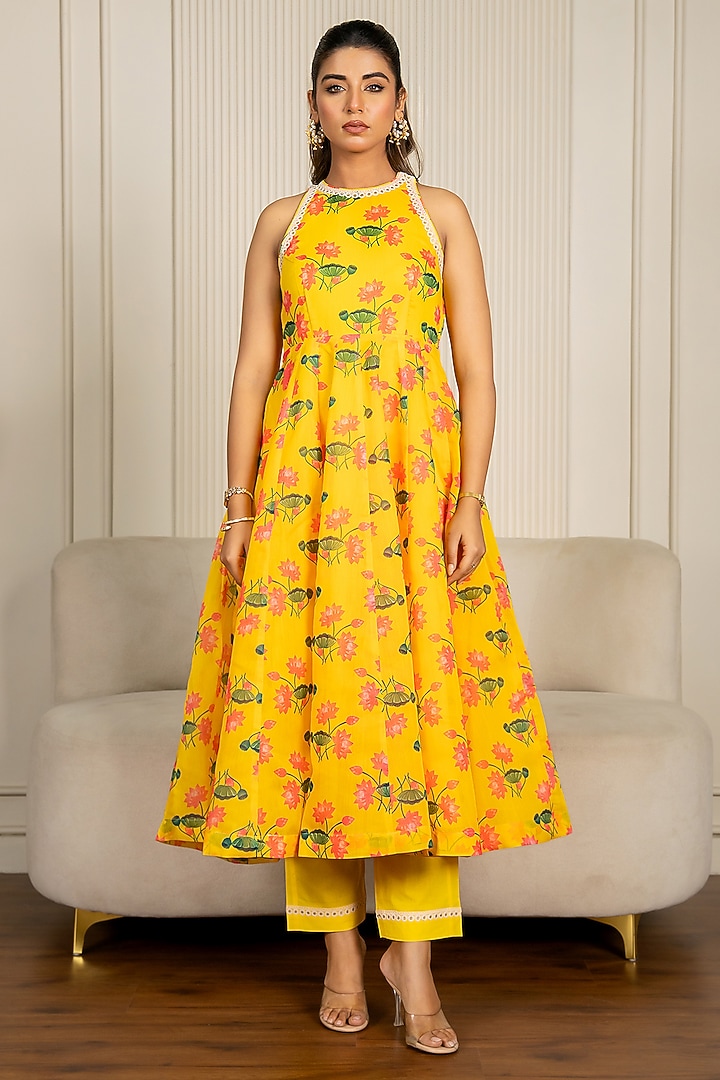 Yellow Chanderi Floral Printed & Lace Embroidered Anarkali Set by Yuvrani Jaipur at Pernia's Pop Up Shop