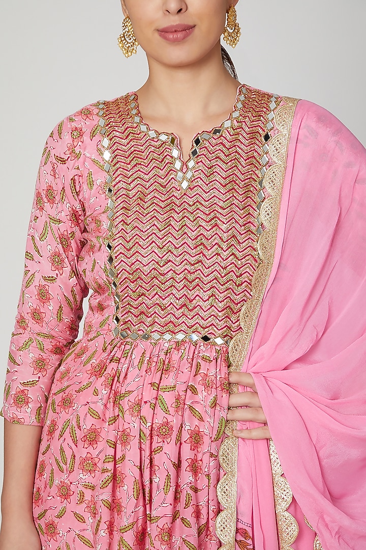 Blush Pink Printed & Embroidered Kurta Set by Yuvrani Jaipur at Pernia's Pop Up Shop