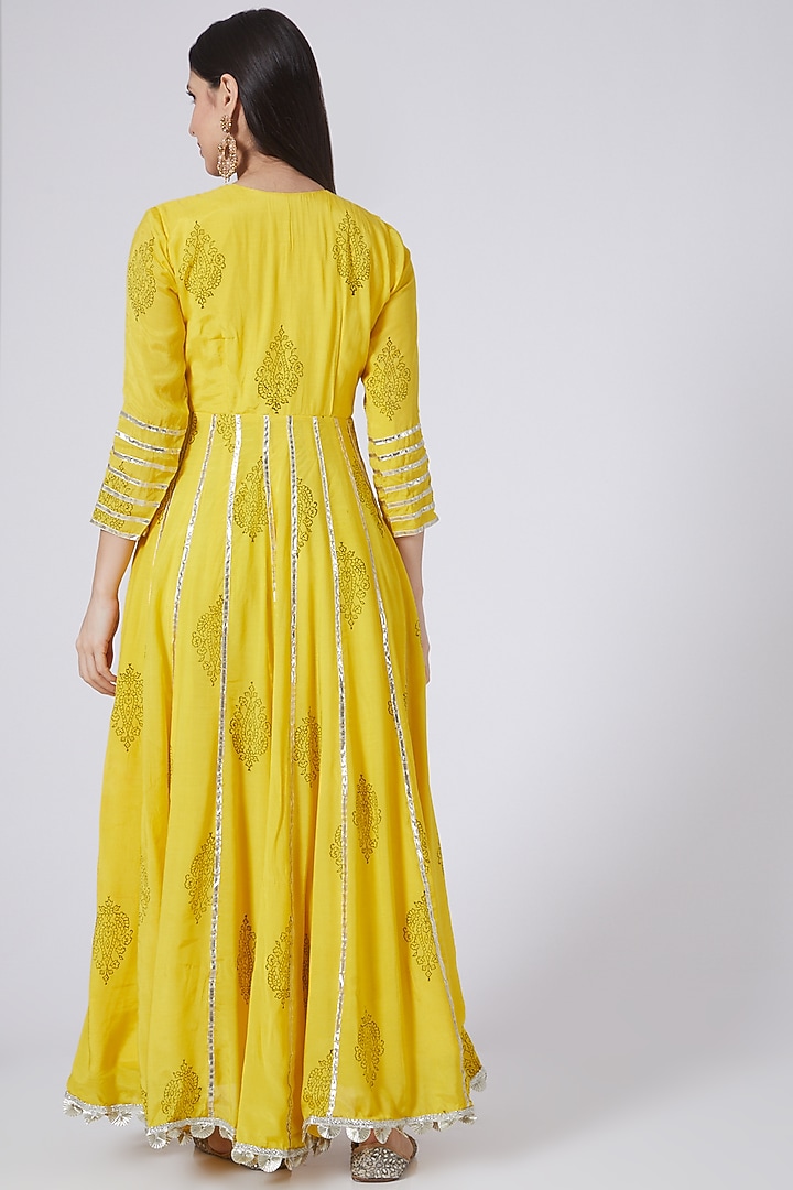 Yellow Hand Embroidered Party Wear Anarkali Set by Yuvrani Jaipur at Pernia's Pop Up Shop